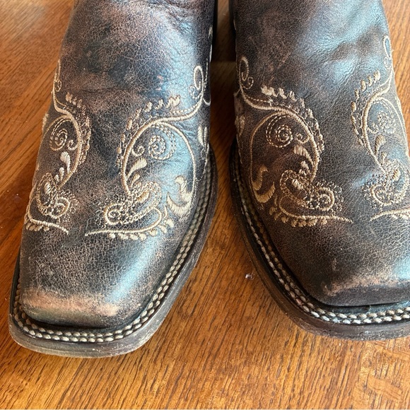 Circle G Dark Brown Embroidered Heeled Boots - Picture 6 of 6